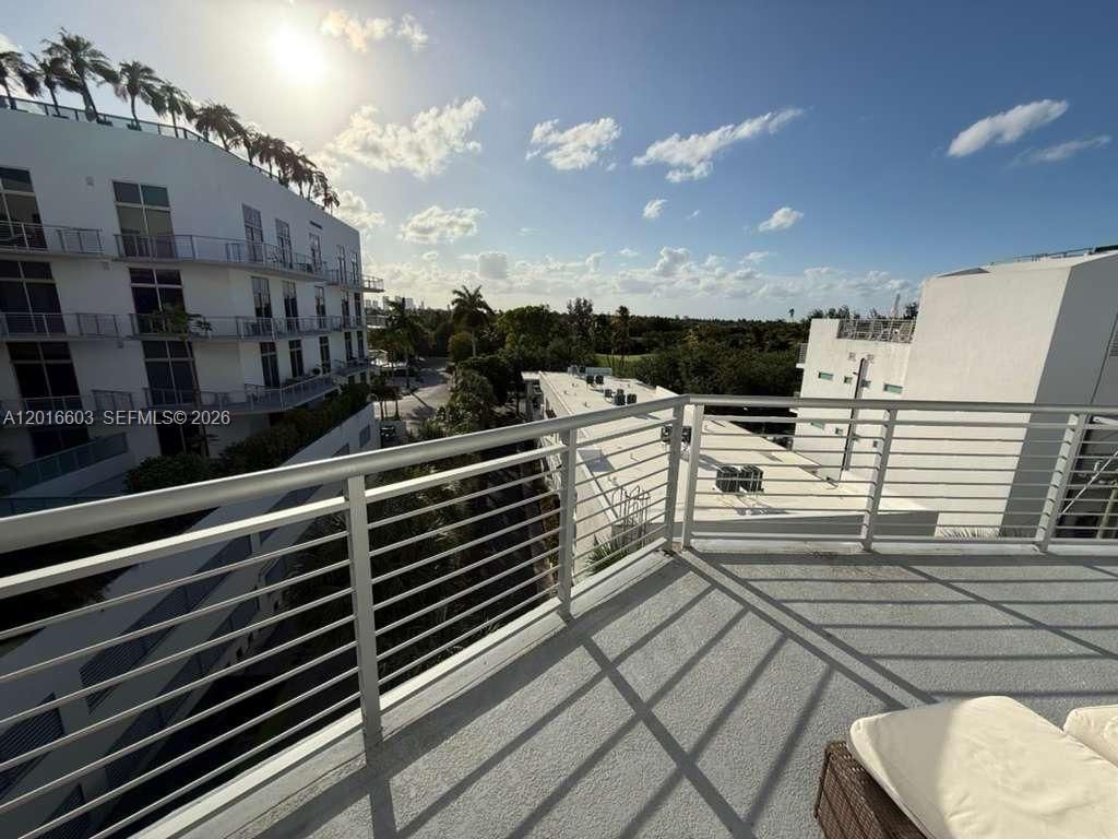 2001 Meridian Ave , Unit 523, Miami Beach, FL 33139 Photo