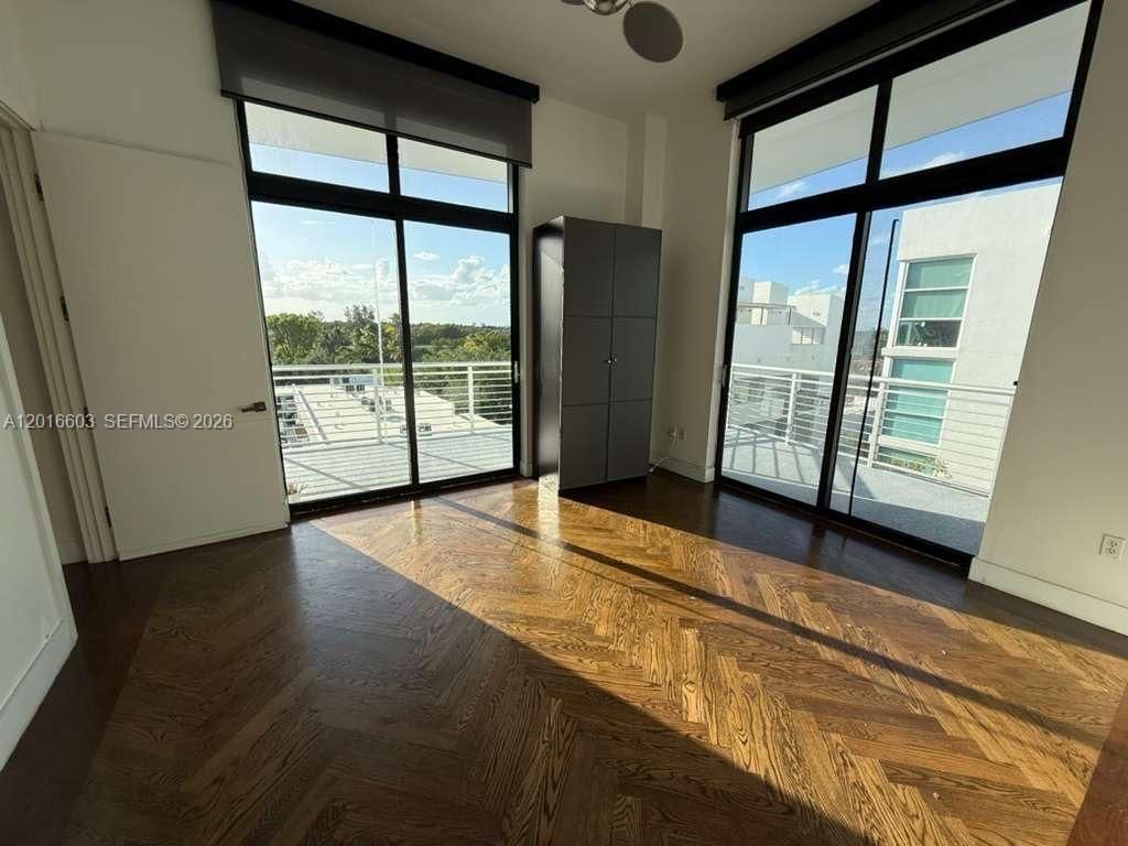 2001 Meridian Ave , Unit 523, Miami Beach, FL 33139 Photo