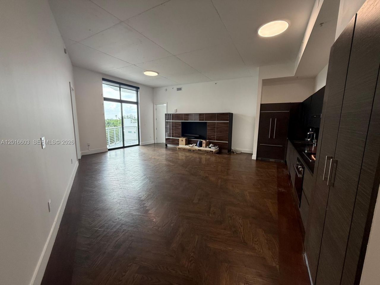 2001 Meridian Ave , Unit 523, Miami Beach, FL 33139 Photo