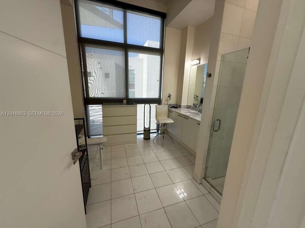 2001 Meridian Ave , Unit 523, Miami Beach, FL 33139 Photo