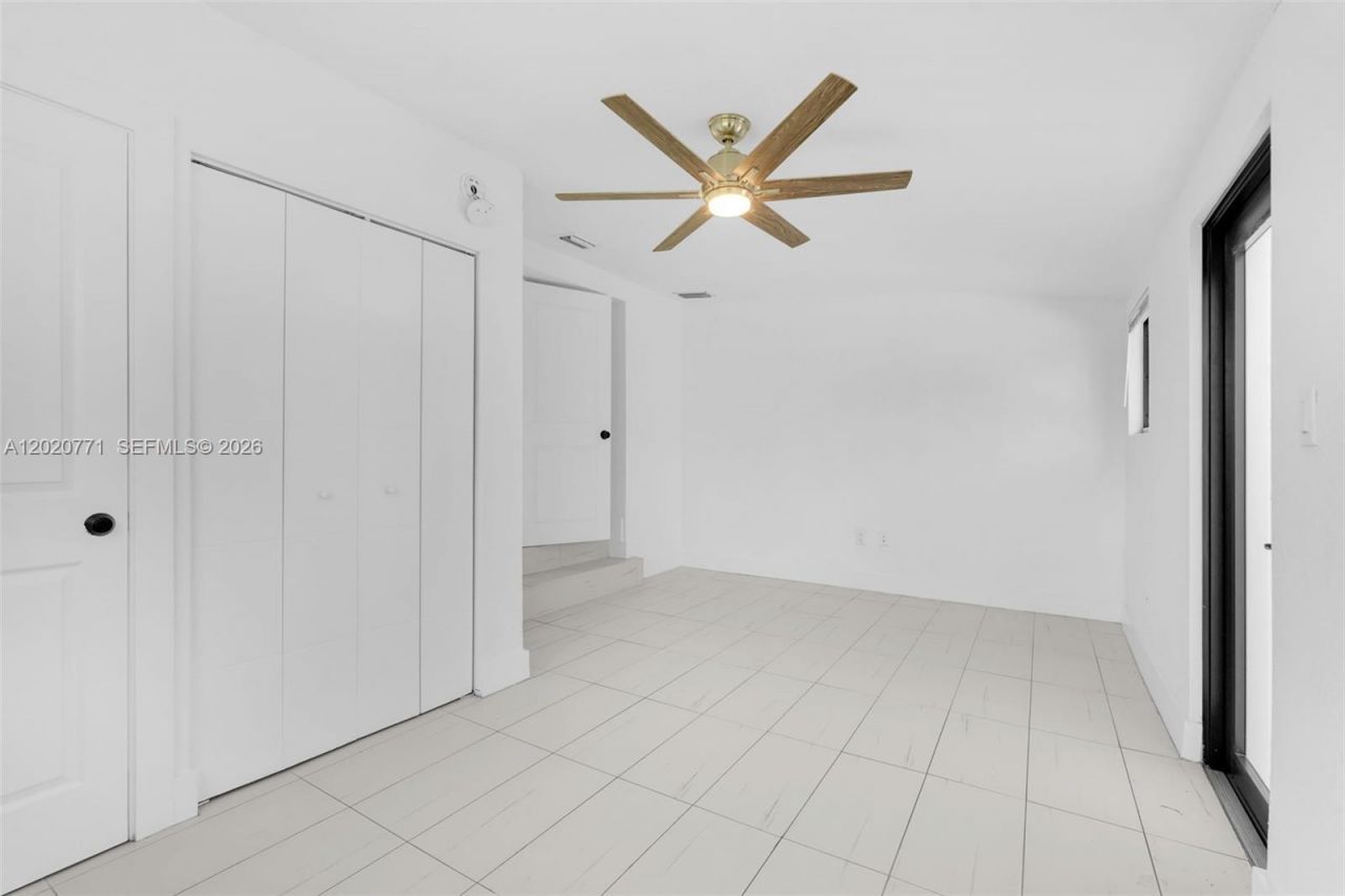 1918 NW 19th Ave, Miami, FL 33125 Photo