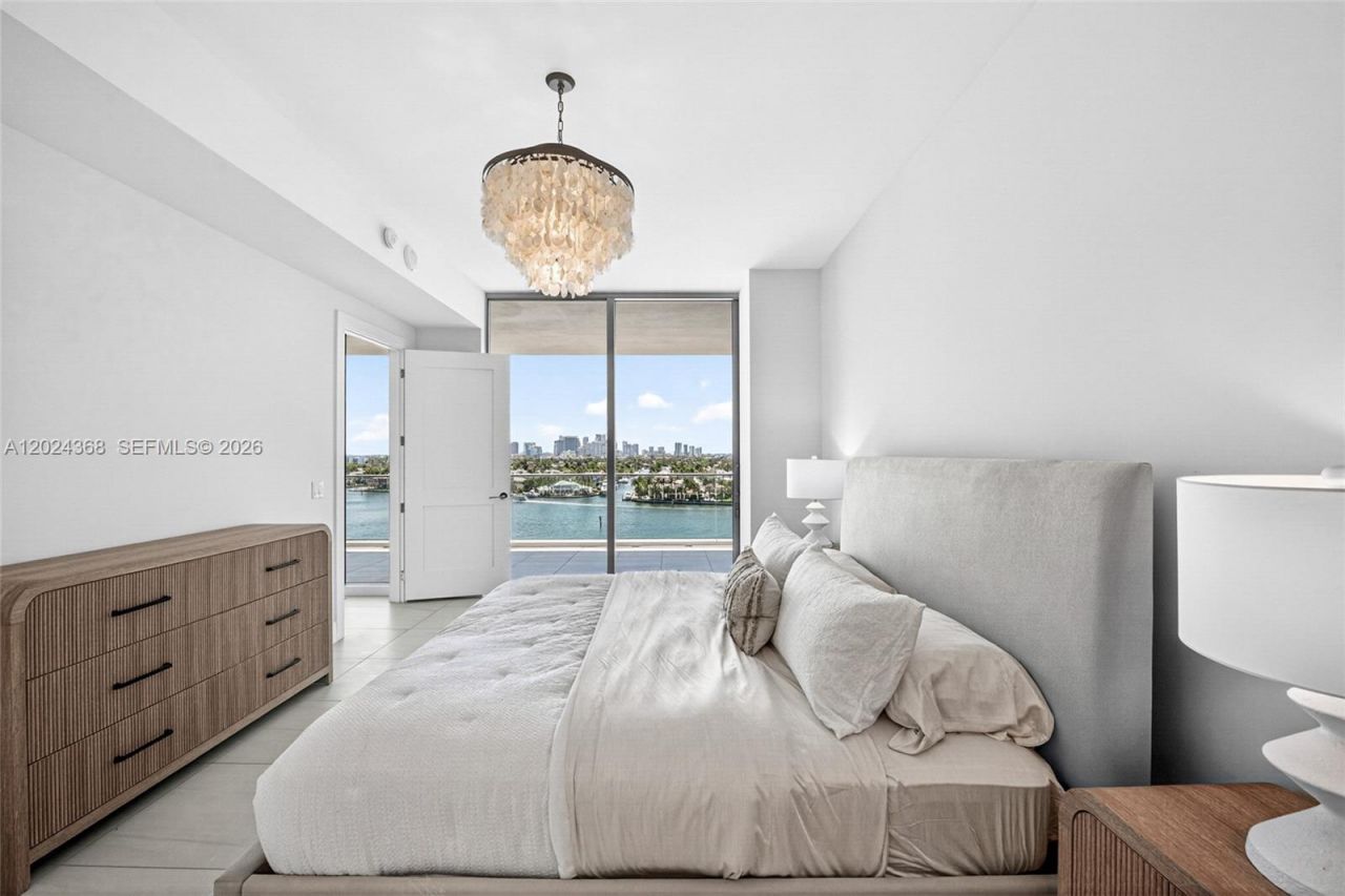 153 N Seabreeze Blvd , Unit 703, Fort Lauderdale, FL 33304 Photo