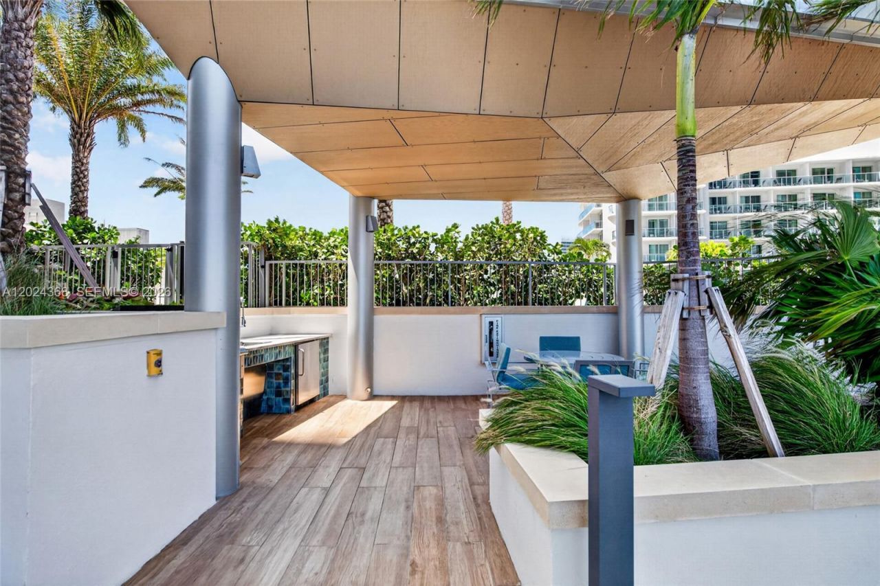 153 N Seabreeze Blvd , Unit 703, Fort Lauderdale, FL 33304 Photo