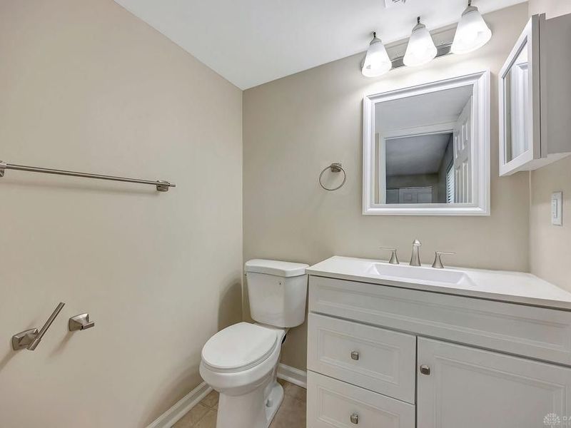 1570 Gelhot Drive, Unit 112, Fairfield, OH 45014 Photo 17