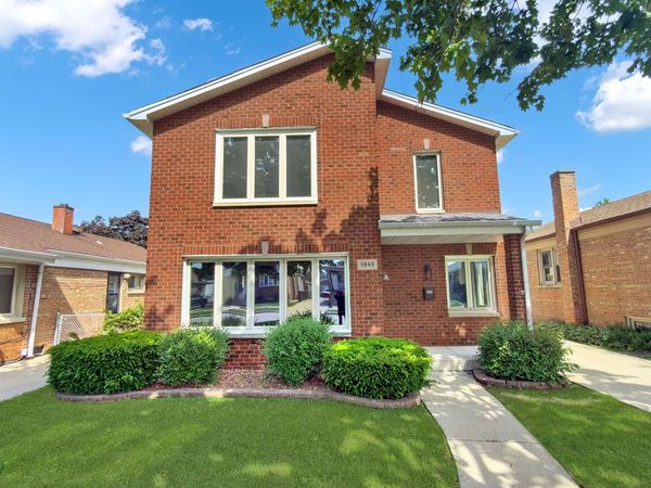 5845 S Sayre Avenue , Chicago, IL 60638