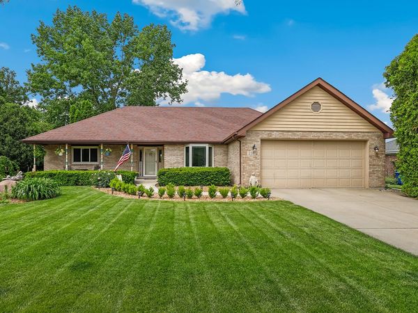 220 Grant Avenue , Frankfort, IL 60423