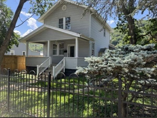 4913 Venable Avenue SE, Charleston, WV 25304