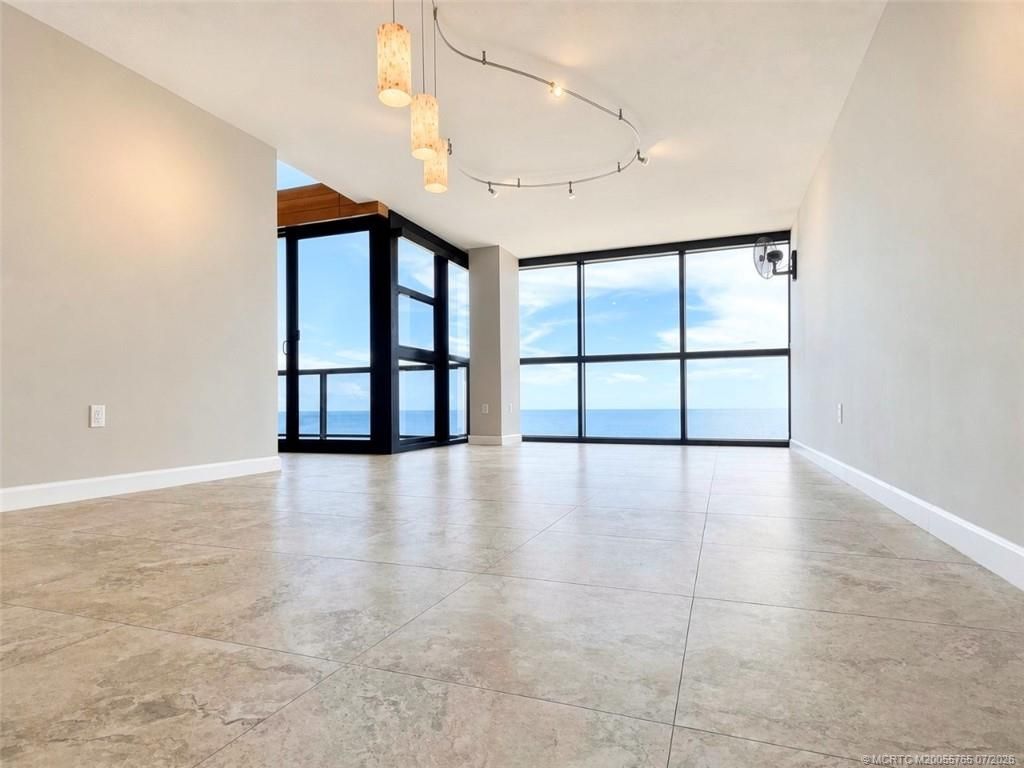 10410 S Ocean Drive, Unit PH8, Jensen Beach, FL 34957 Photo