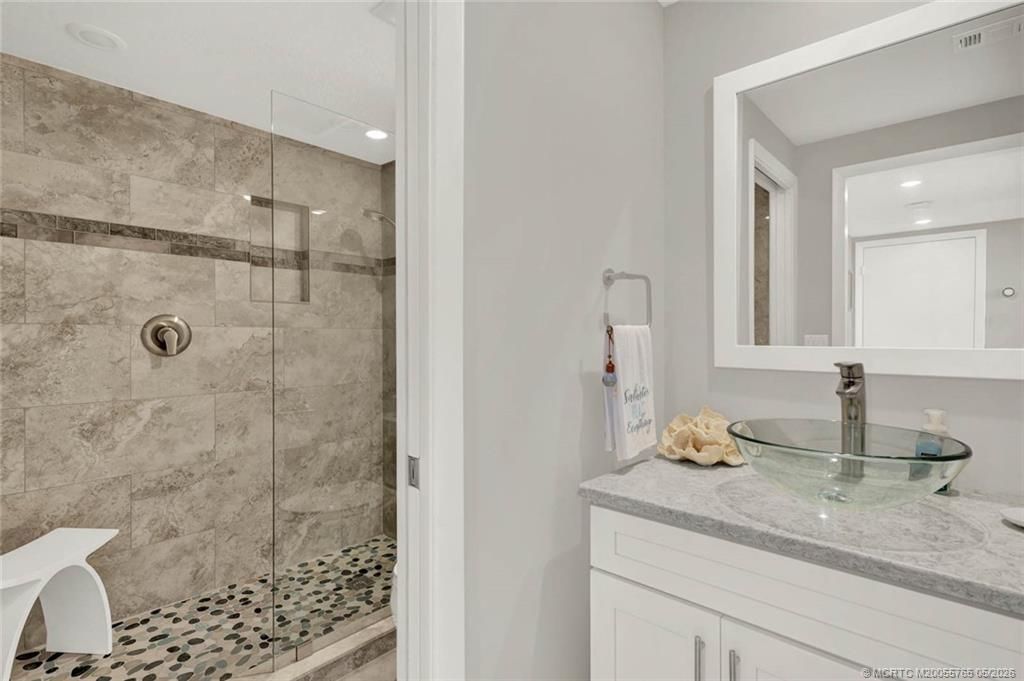 10410 S Ocean Drive, Unit PH8, Jensen Beach, FL 34957 Photo