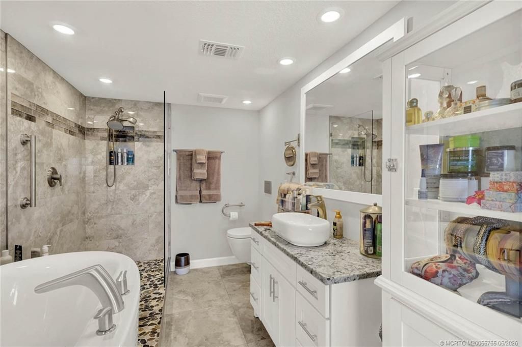 10410 S Ocean Drive, Unit PH8, Jensen Beach, FL 34957 Photo