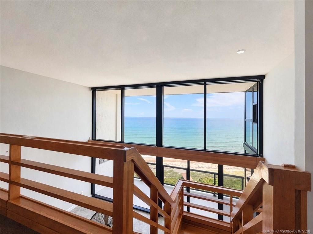 10410 S Ocean Drive, Unit PH8, Jensen Beach, FL 34957 Photo