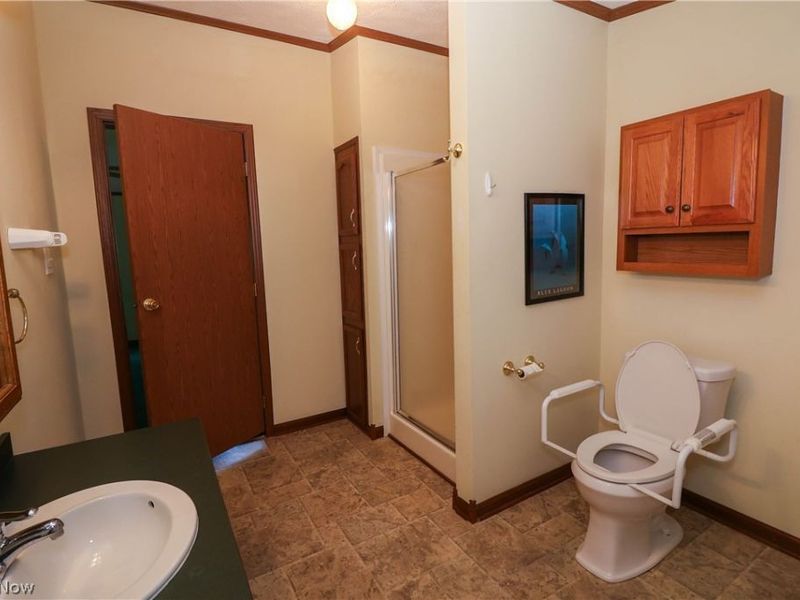 571 Sandtrap Circle , Painesville, OH 44077 Photo 19