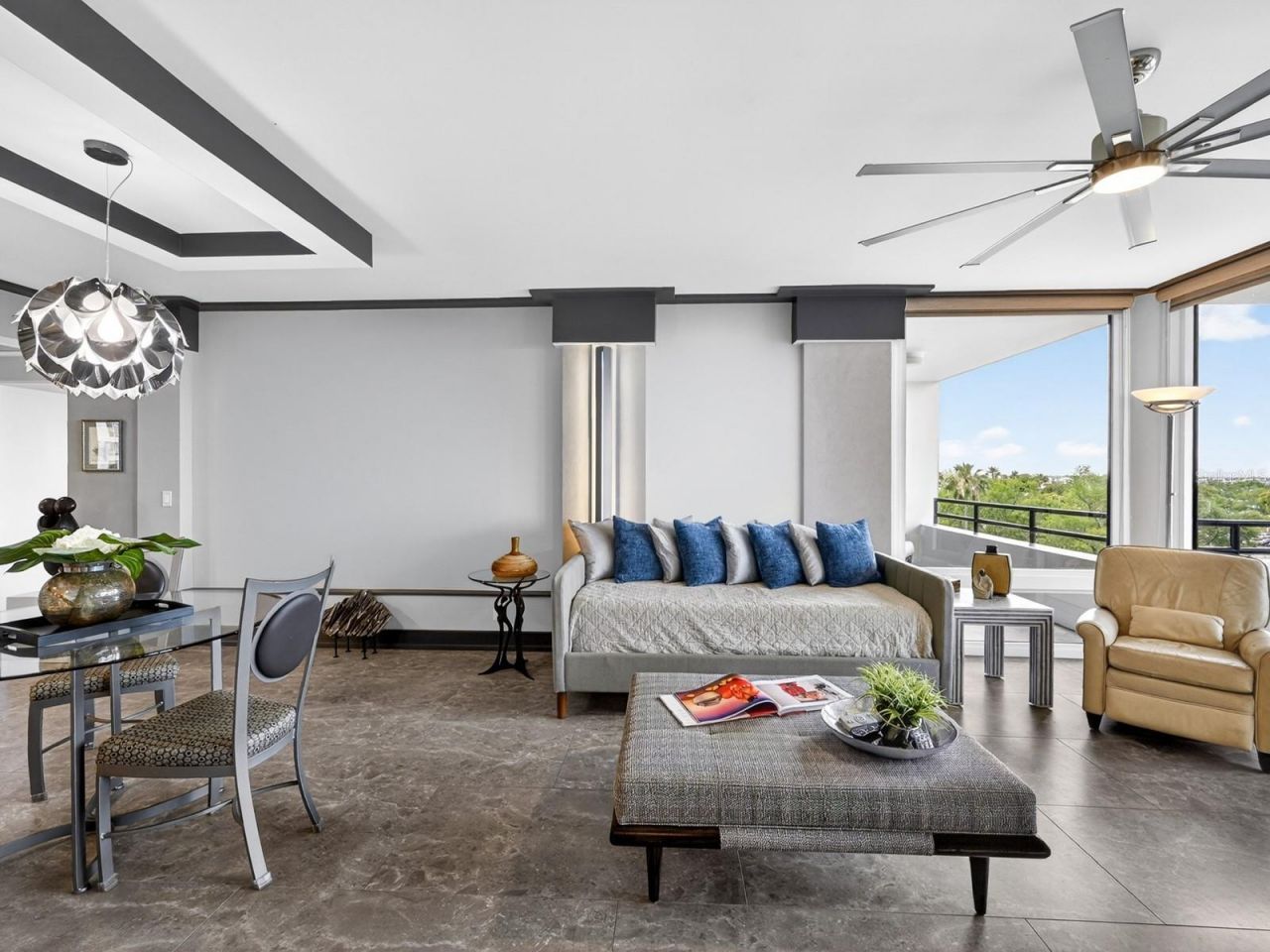 1255 N Gulfstream Avenue, Unit 507, Sarasota, FL 34236 Photo