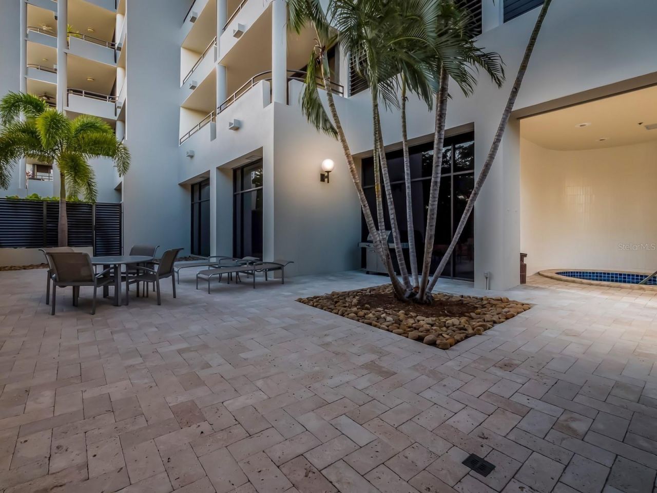 1255 N Gulfstream Avenue, Unit 507, Sarasota, FL 34236 Photo