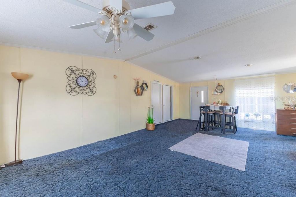 125 Pine Tree Drive , Debary, FL 32713 Photo