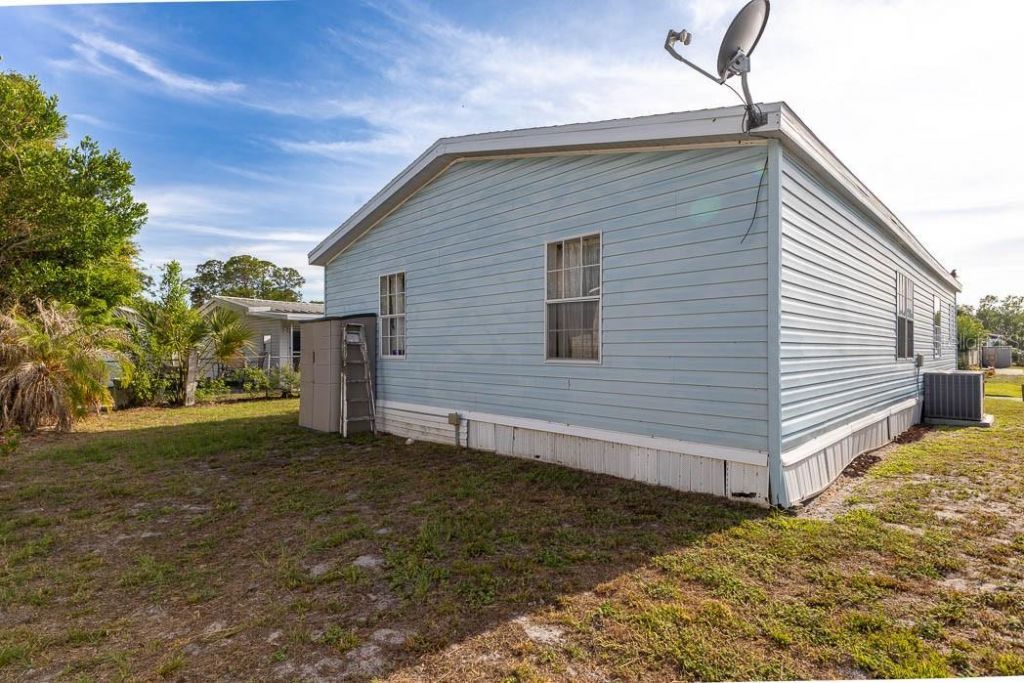 125 Pine Tree Drive , Debary, FL 32713 Photo