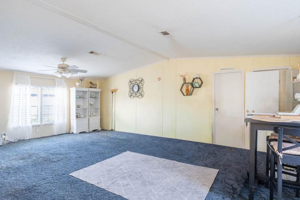 125 Pine Tree Drive , Debary, FL 32713 Photo