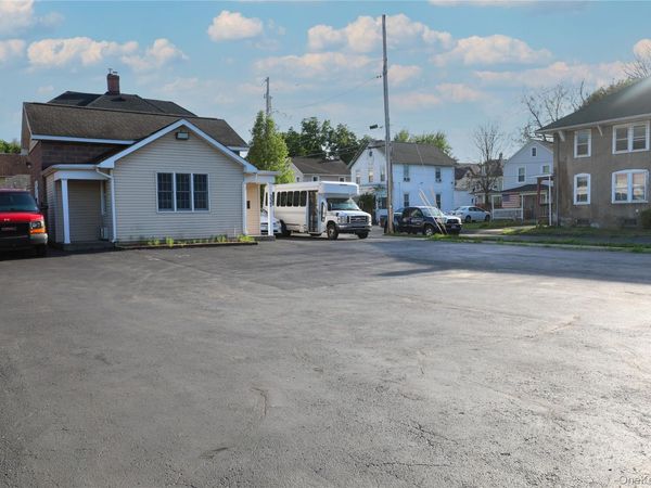 337 Broadway , Kingston, NY 12401