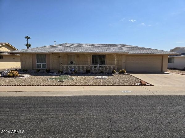 15457 N Ridgeview Road, Sun City, AZ 85351
