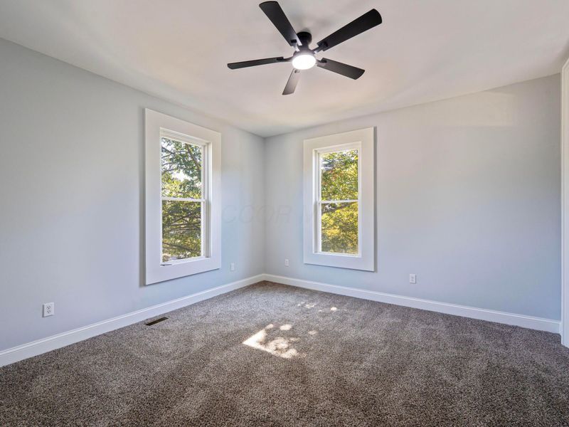 150 N Oak Street , London, OH 43140 Photo 37