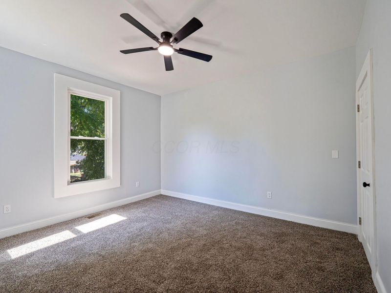 150 N Oak Street , London, OH 43140 Photo 38
