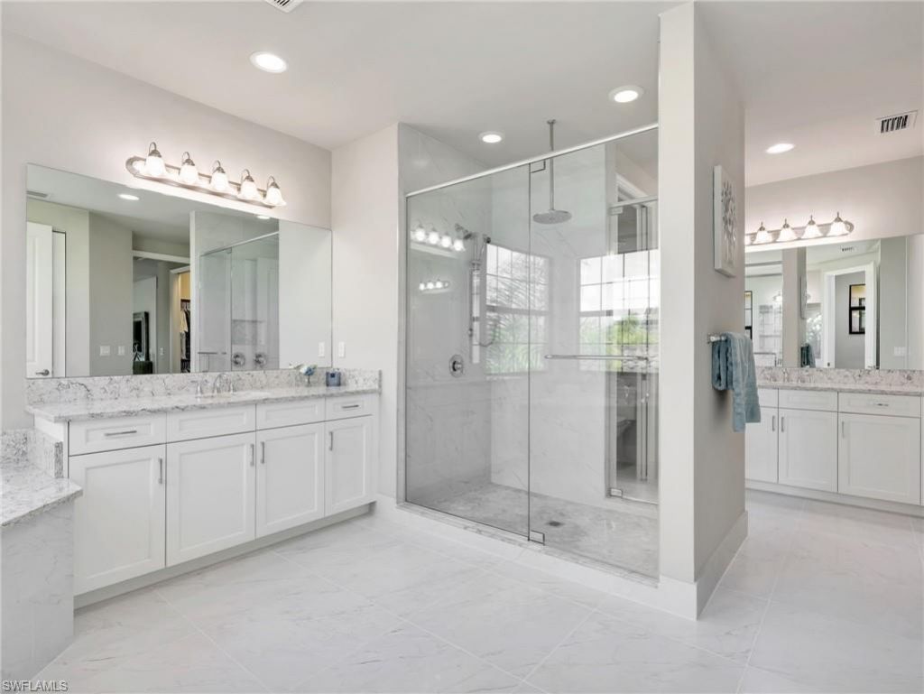 4716 Kensington Cir, Naples, FL 34119 Photo