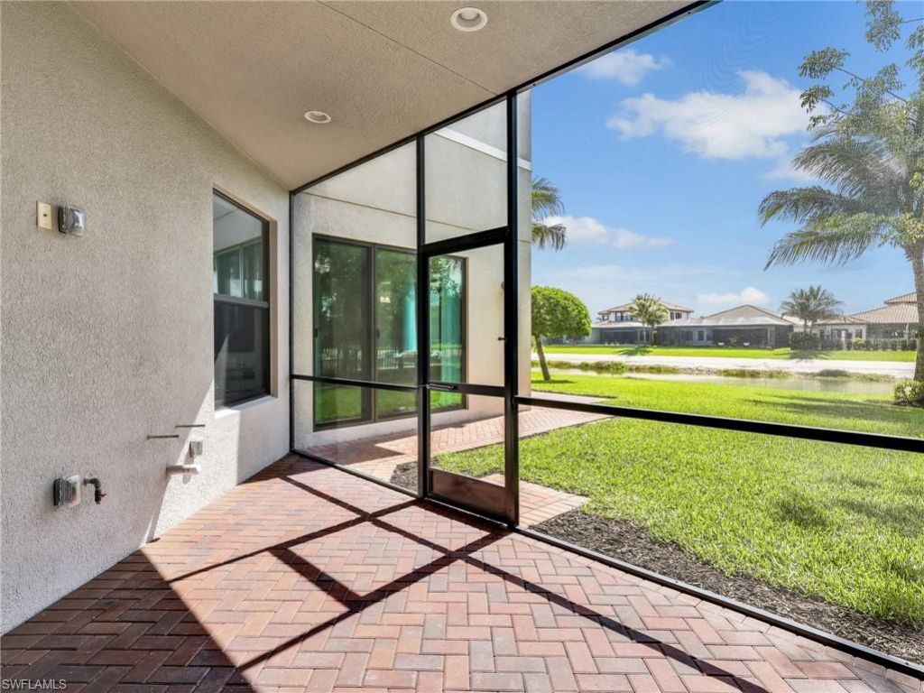 4716 Kensington Cir, Naples, FL 34119 Photo