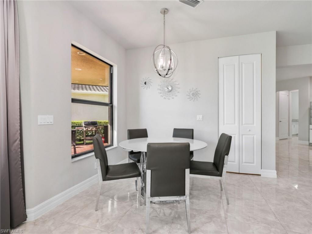 4716 Kensington Cir, Naples, FL 34119 Photo