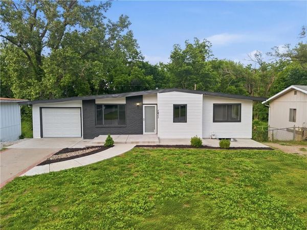 1411 N 75th Drive, Kansas City, KS 66112