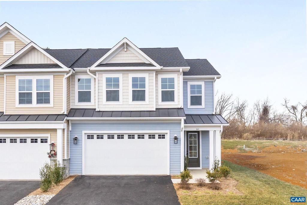 147 Sunbird Ln, Waynesboro, VA 22980 Main Photo