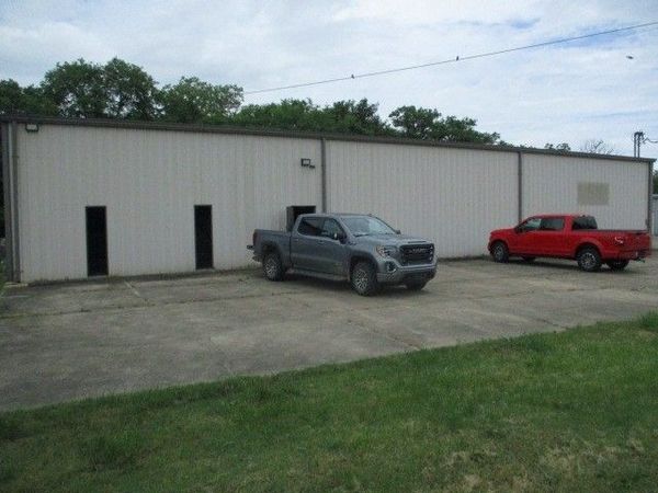 1126 Old Highway 109 N, Gallatin, TN 37066