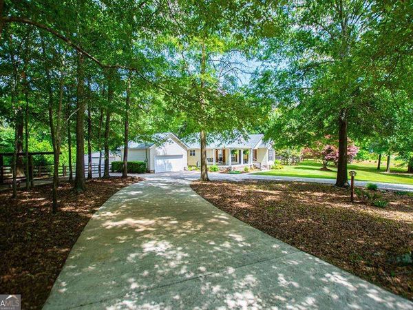 2 Pine Hill Drive, Ranburne, AL 36273
