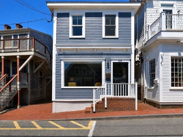 134 Commercial St, Provincetown, MA 02657