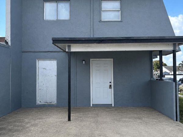 18901 NW 46 Avenue, Miami, FL 33054