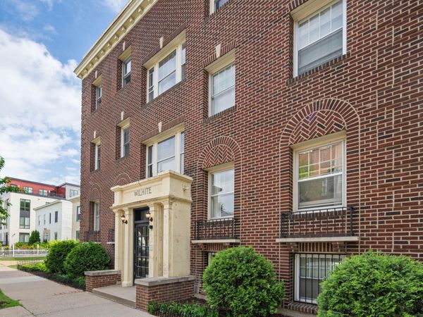 2733 Girard Avenue S, Unit 106, Minneapolis, MN 55408