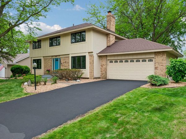 6001 W 98th Street, Bloomington, MN 55438