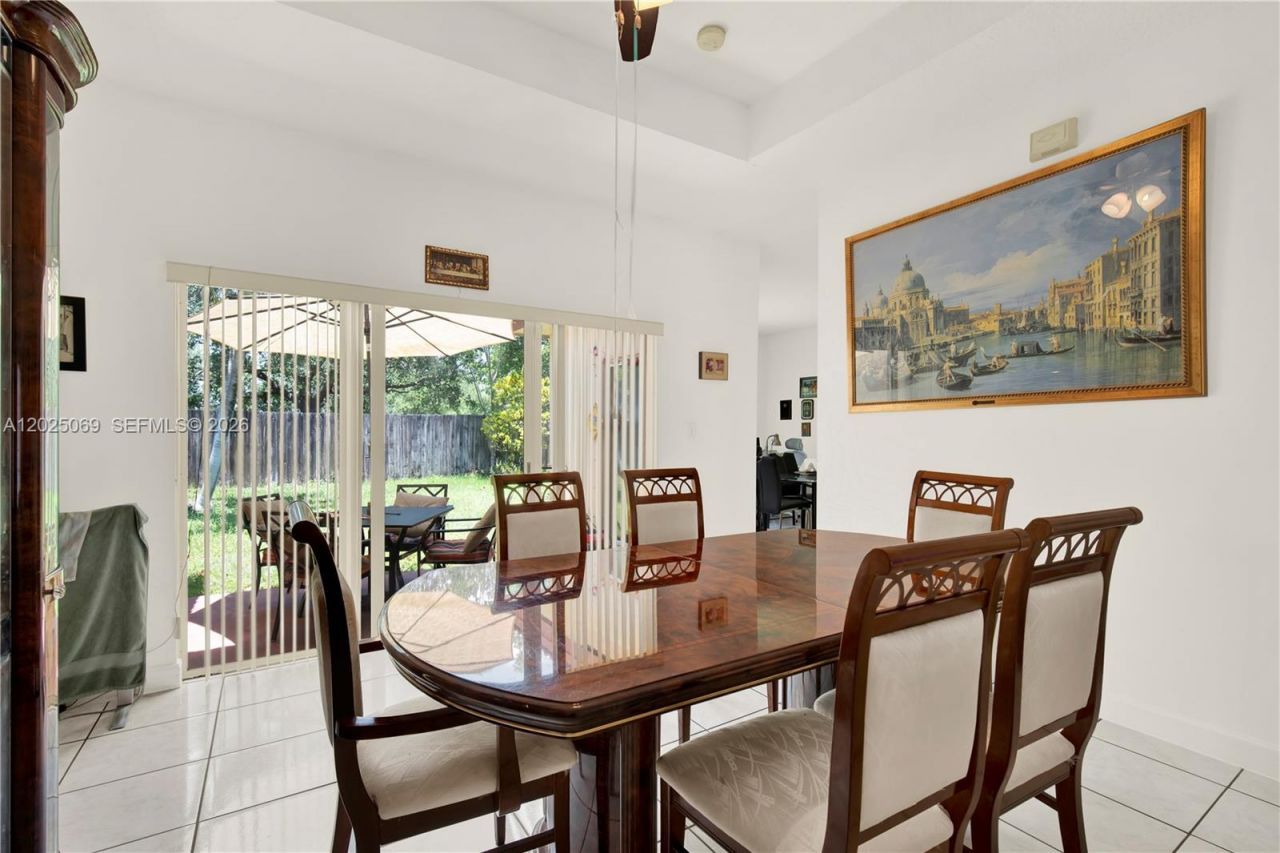 4149 NE 30th St , Homestead, FL 33033 Photo