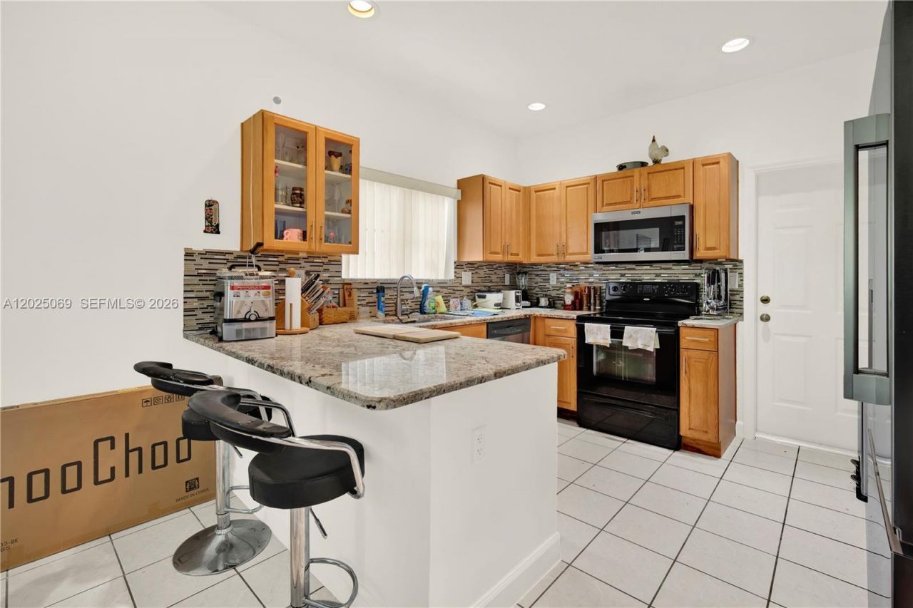 4149 NE 30th St , Homestead, FL 33033 Photo