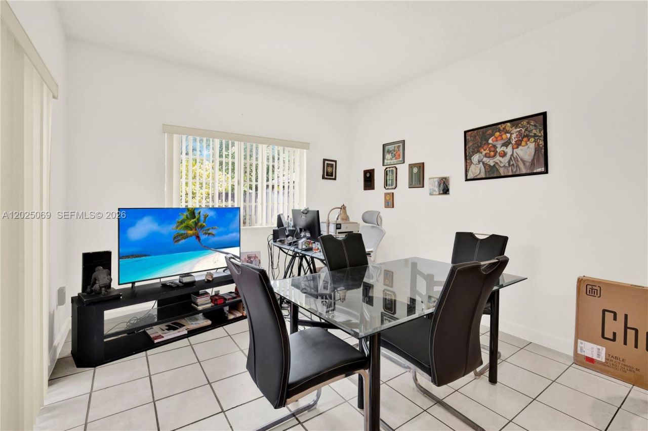 4149 NE 30th St , Homestead, FL 33033 Photo