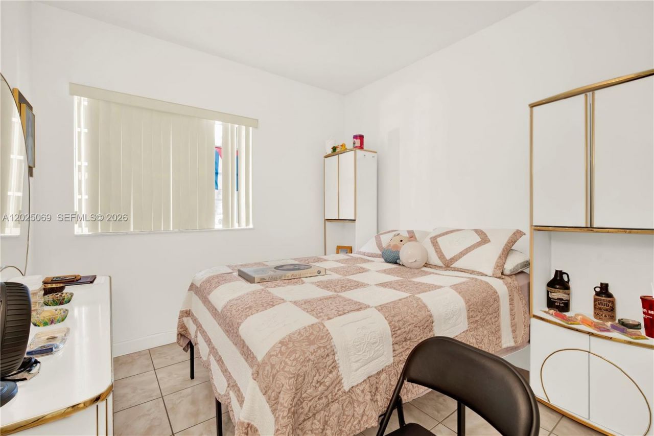 4149 NE 30th St , Homestead, FL 33033 Photo