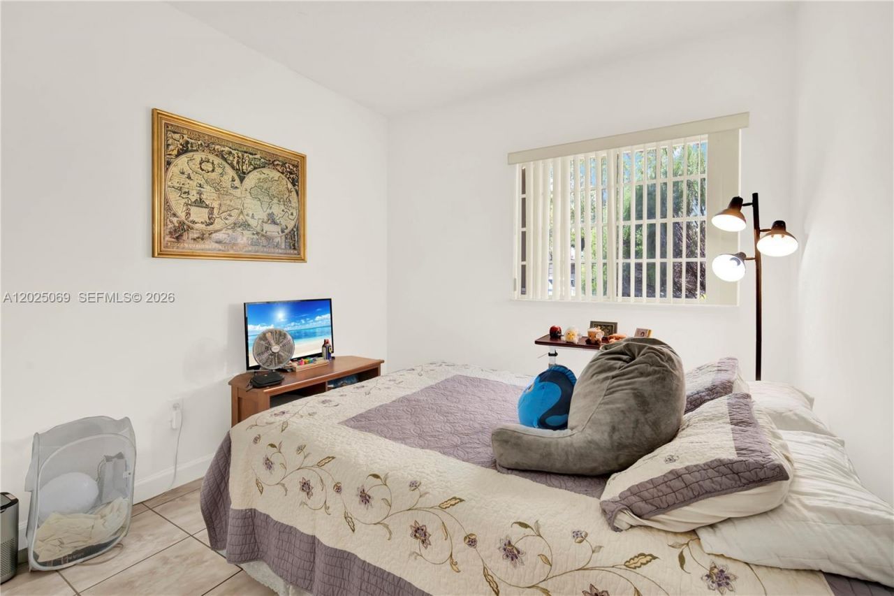 4149 NE 30th St , Homestead, FL 33033 Photo