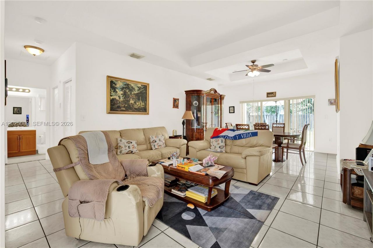 4149 NE 30th St , Homestead, FL 33033 Photo