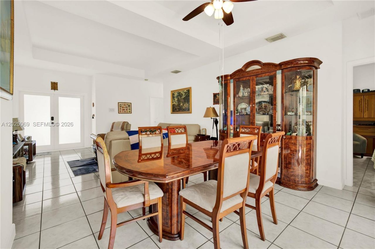 4149 NE 30th St , Homestead, FL 33033 Photo