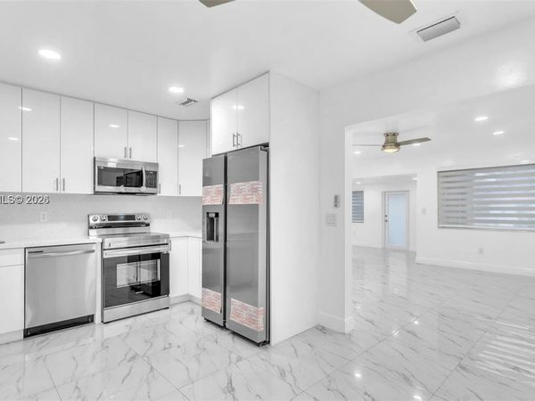 3375 SW 1st St, Miami, FL 33135