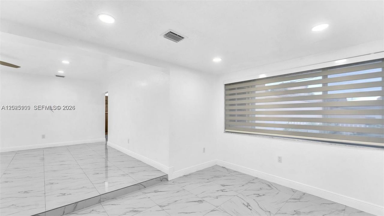 3375 SW 1st St , Miami, FL 33135 Photo