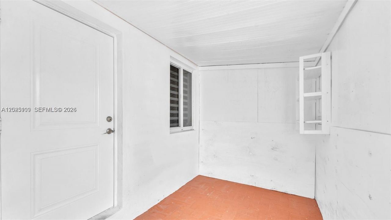 3375 SW 1st St, Miami, FL 33135 Photo