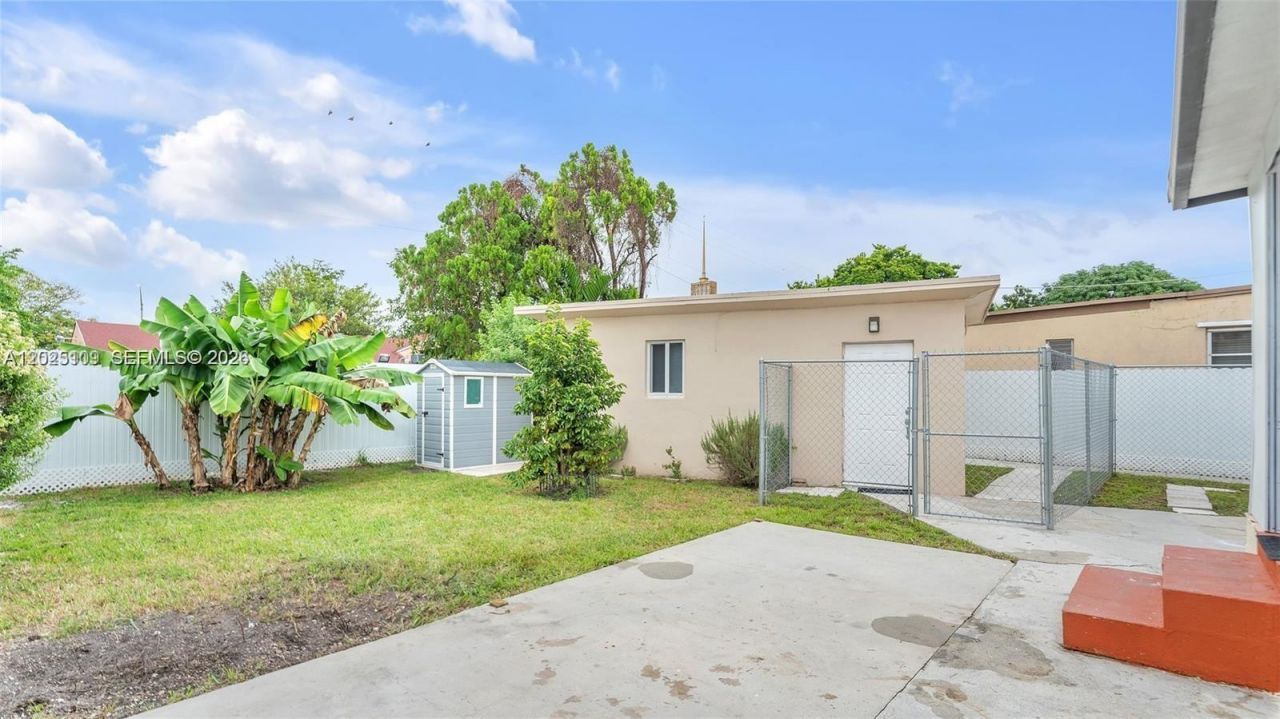 3375 SW 1st St, Miami, FL 33135 Photo
