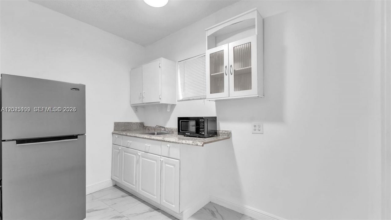 3375 SW 1st St, Miami, FL 33135 Photo