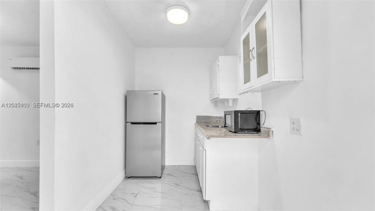 3375 SW 1st St, Miami, FL 33135 Photo