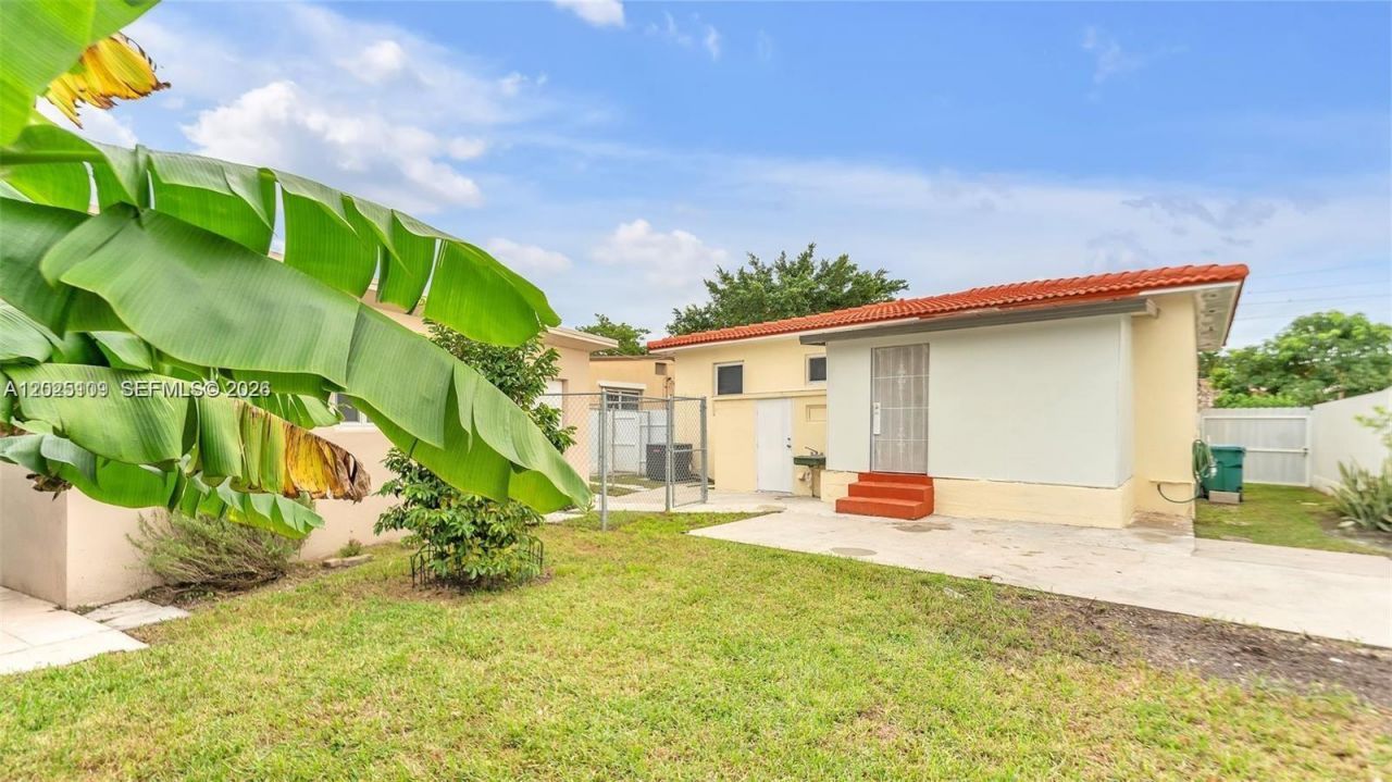 3375 SW 1st St, Miami, FL 33135 Photo